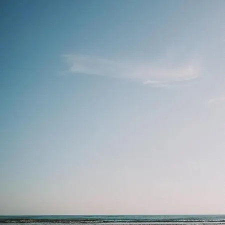 Mahara Caparica Surf Camp Ferienhaus *