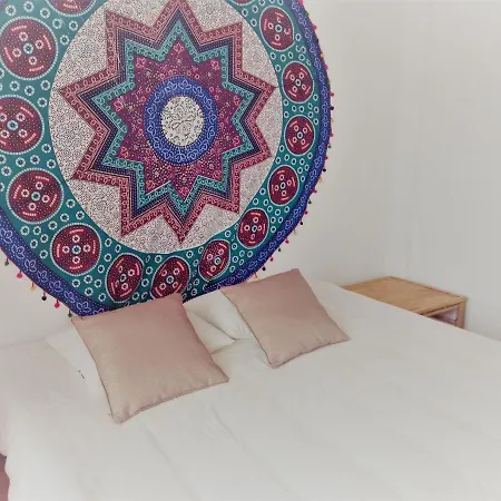 Mahara Caparica Surf Camp Ferienhaus