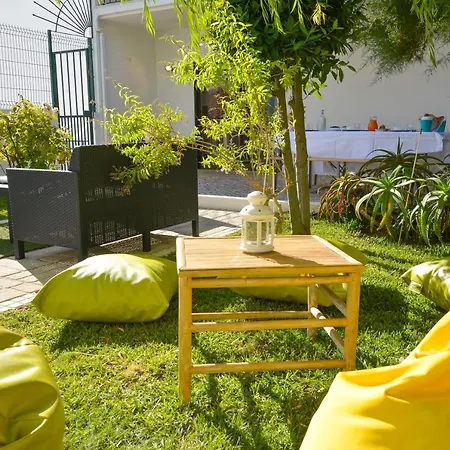 Mahara Caparica Surf Camp Ferienhaus