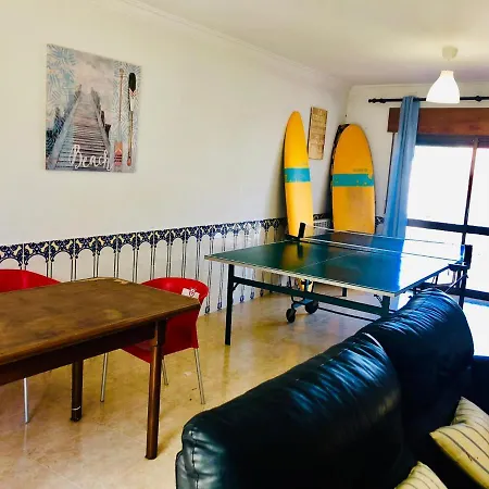 Mahara Caparica Surf Camp